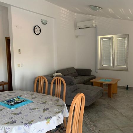 Apartmani Auer Pjescana Uvala Zewnętrze zdjęcie