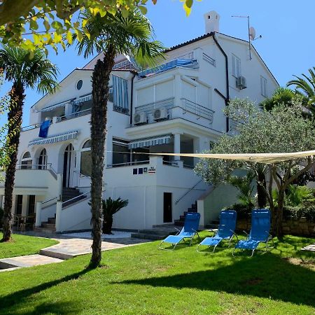 Apartmani Auer Pjescana Uvala Zewnętrze zdjęcie